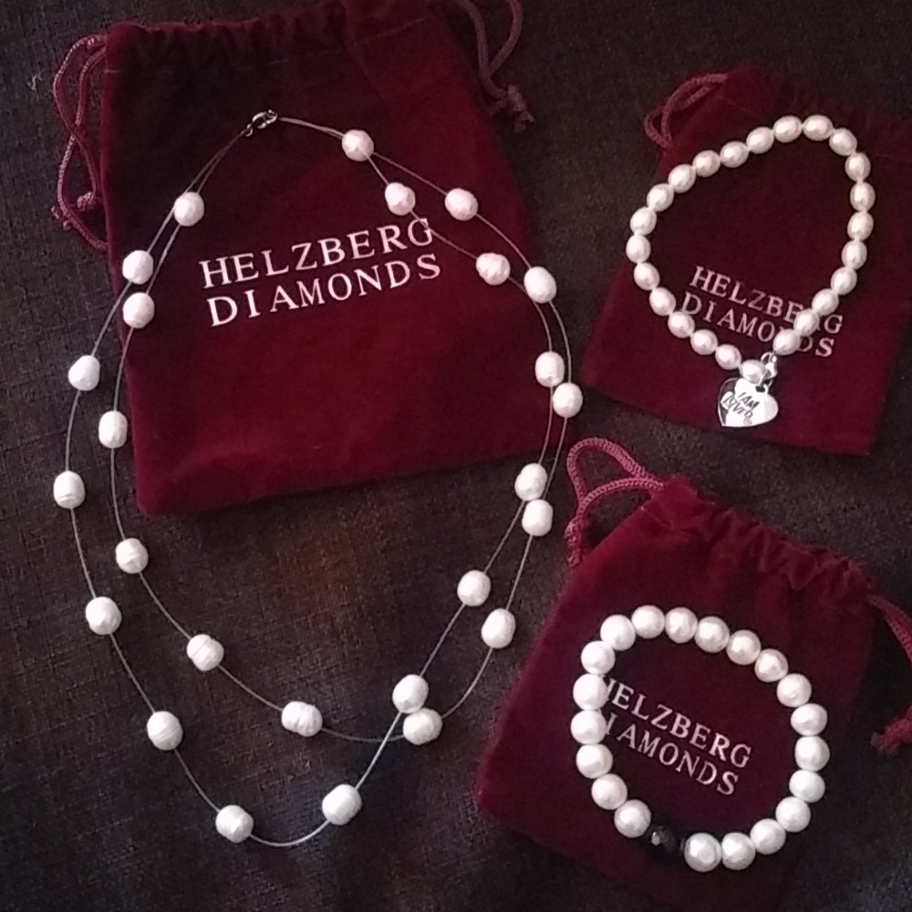 3 Helzberg culture pearl pieces
